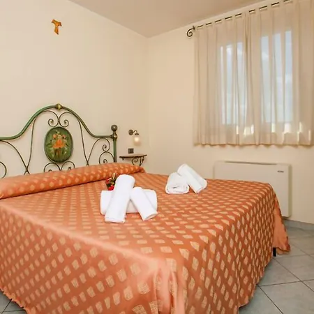 Valle Del Subasio Alloggio per agriturismo *