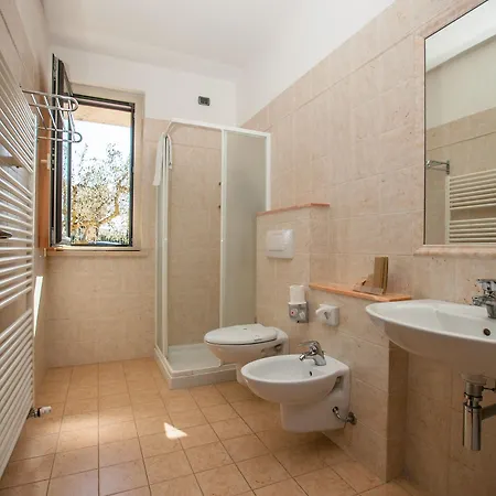 Valle Del Subasio Alloggio per agriturismo *