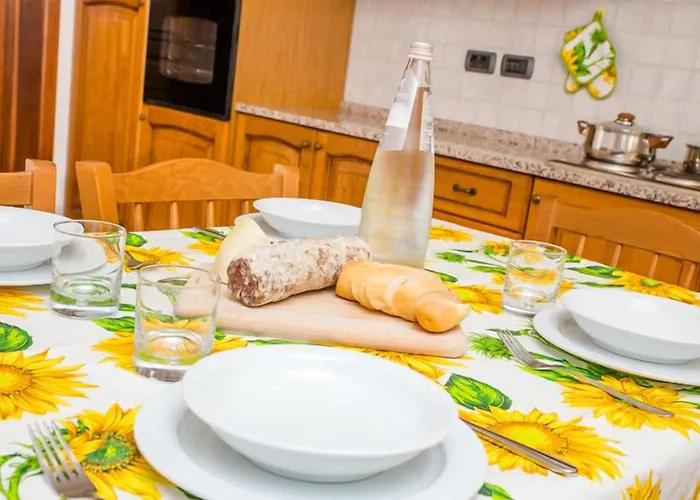 Valle Del Subasio 农家乐 *