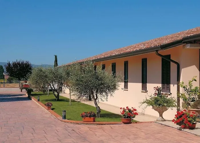 Valle Del Subasio 农家乐